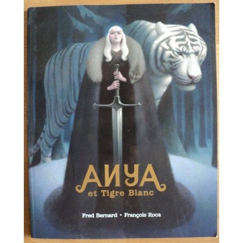 Anya Et Tigre Blanc