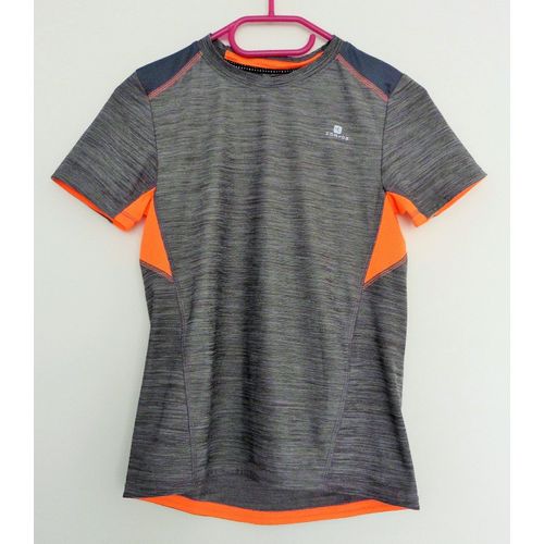 T-Shirt Gris Rayé Et Orange. Microperforé. Domyos. Polyamide. Taille 10 Ans