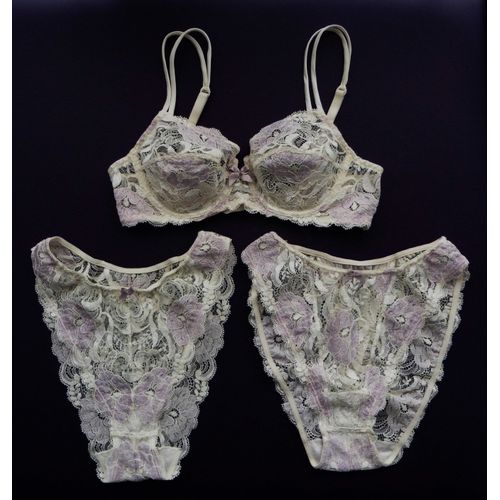 Ensemble Lingerie. Soutien Gorge Et 2 Slip Tanga. Dentelle Ivoire Et Mauve. Lise Charmel. Polyamide. Viscose. Polyurethane. Coton. Taille 85c / 40