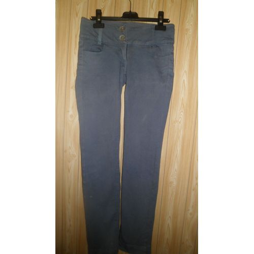 Pantalon Jennyfer Bleu Foncé (Tirant Sur Le Gris Foncé). T. 34 97 % Coton - 3 % Élasthanne. Longueur Totale : 92 Cm Environ. D'occasion.