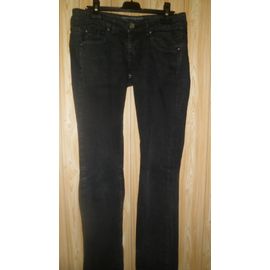 Jean Noir Bershka T. 36. 98 % Coton - 2 % Alasthanne/Spandex. D'occasion : Trou Bas Jambe Gauche (À 9 Cm Du Bord)