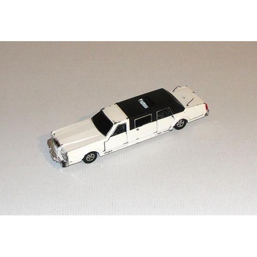 Majorette limousine cheap