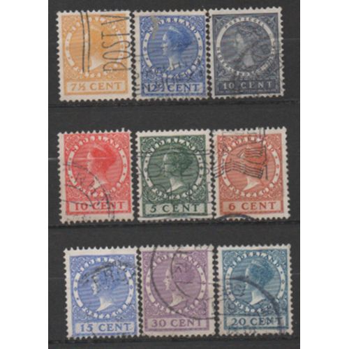 Pays-Bas: Lot De 9 Timbres Représentant Des Souveraines Du Pays.