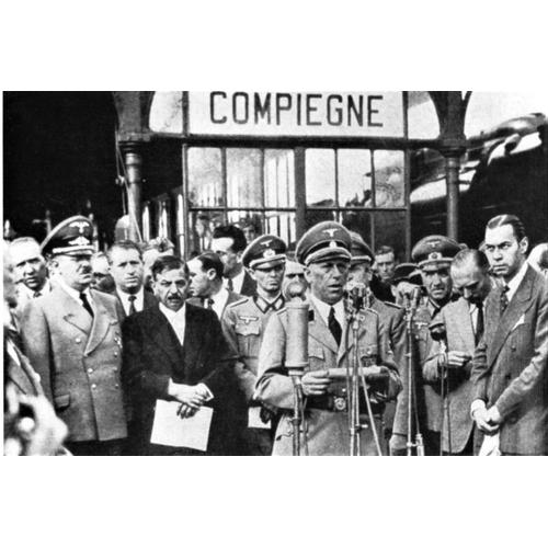 Ww2 - Pierre Laval À Une Cérémonie De La Relève À Compiègne Le 11/08/1942
