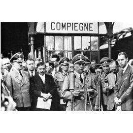 Ww2 - Pierre Laval À Une Cérémonie De La Relève À Compiègne Le 11/08/1942
