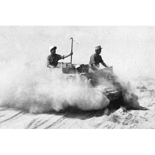 Ww2 - Légionnaire Sur Un Bren-Carrier En Libye En 1942