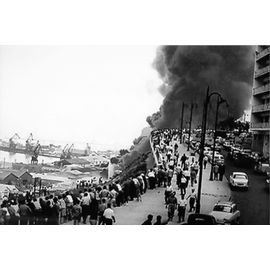 Guerre D'algérie - Incendie À Oran En 1962