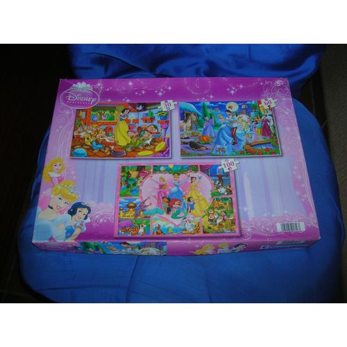 Boite De 3 Puzzles Disney Princess Clementoni.