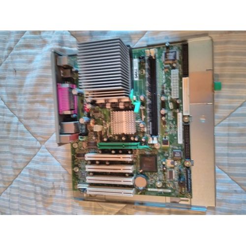 Dell 4P615 04P615 dimension 4500 Socket 478 carte mère et processeur PN E210882