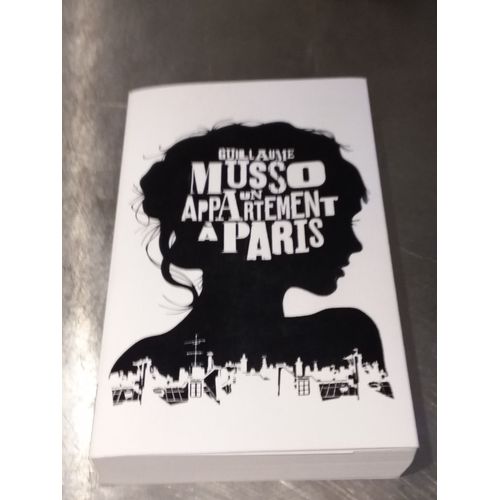 Un Appartement À Paris