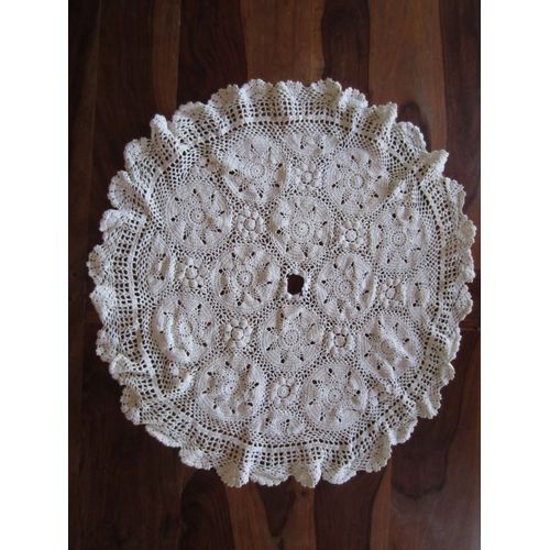 Napperon Blanc En Crochet