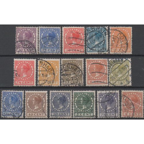 Pays Bas: Lot De 16 Timbres Représentant Une Souveraine Du Pays.