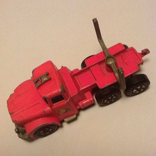 Matchbox Super King Camion Rose 1/60