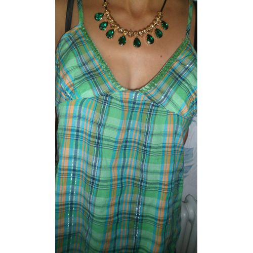 Top Vert À Carreaux Jennyfer. Taille M. Fines Bretelles Réglables. 99 % Coton, 1 % Métal. Longueur Totale, À Partir Du Bustier : 49 Cm Environ.