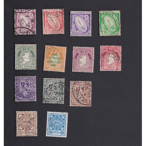 Timbre Irlande Irlandais Symbol Oblitérés Lot De 13 Timbres Ref Irllot8