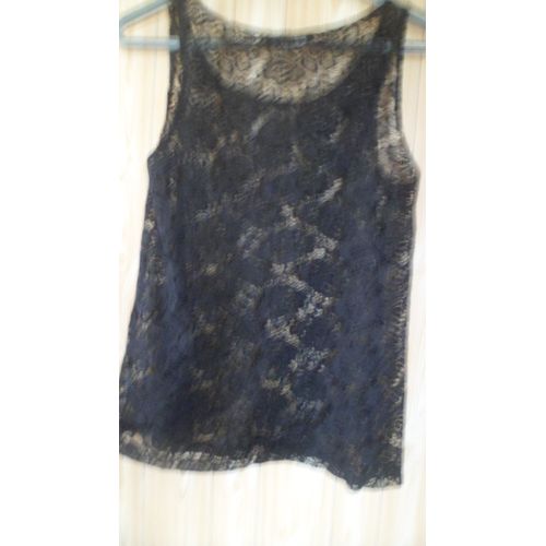 Debardeur Noir Teranova, Motif Dentelle Fleurs. Taille M. Composition : Pas D'étiquette. Longueur Totale : 62 Cm Environ. Pouvant Se Coordonner Avec La Jupe En Vente Également (15 Euros) (Marque Dif