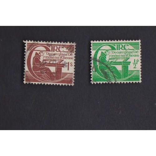 Timbre Irlande Irlandais Copistes Des Monasteres Chretiens Lot De 2 Ref Irlande Lot 10