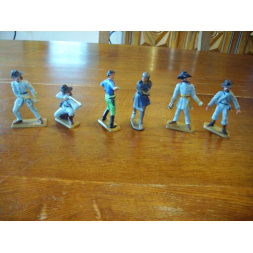 Lot De 8 Figurines Starlux Plastique à Réparer - Soldats Français WWII 1:32