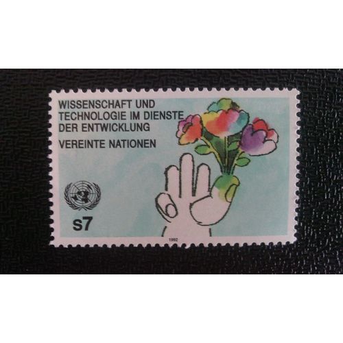 Timbre Nations Unis (Onu) Vienne Yt 148 Développement Par La Science Et Les Techniques 1992
