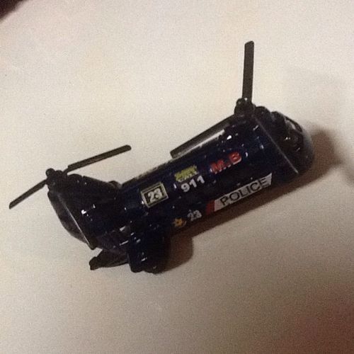 Petit Helicoptere Bleu Police