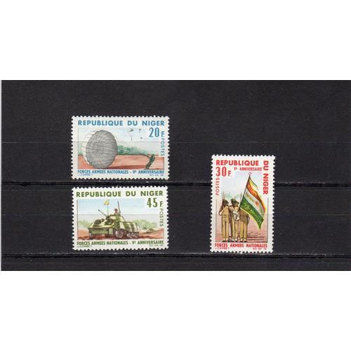 Timbres-Poste Du Niger (5ème Anniversaire Des Forces Armées Nationales)