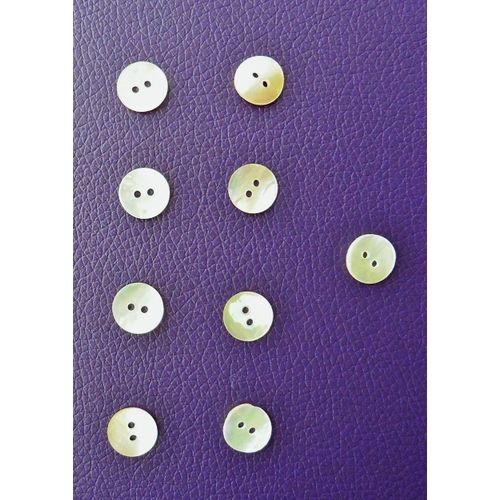 Lot De 9 Boutons Blanc Nacré Irisé. Diamètre 1,3 Cm