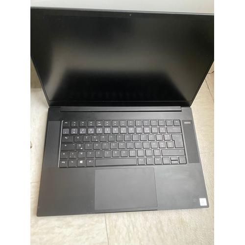 Razer Blade RZ09-03286F22 - 15" Intel Core i7 - 2.6 Ghz - Ram 16 Go - SSD 512 Go - Azerty - Français