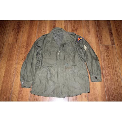 Jacket Field M-1943 Avec Insigne 12ème Régiment Des Chasseurs D'afrique De La 7ème Armee Us Avec 6 Boutons En Plastique Taille 38r / 48 Europe / M 96 Cm