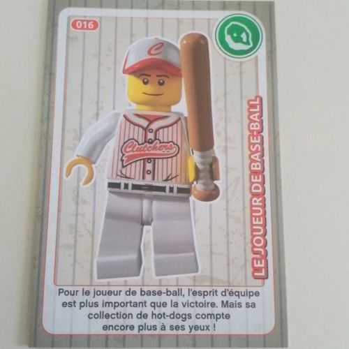 Carte Auchan Lego "Créé Ton Monde" Le Joueur De Base-Ball N°16