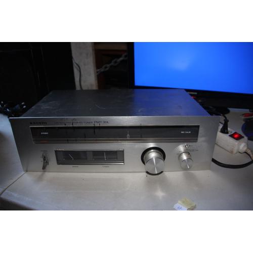 Sanyo LW/MW/FM stéréo tuner FMT 30L