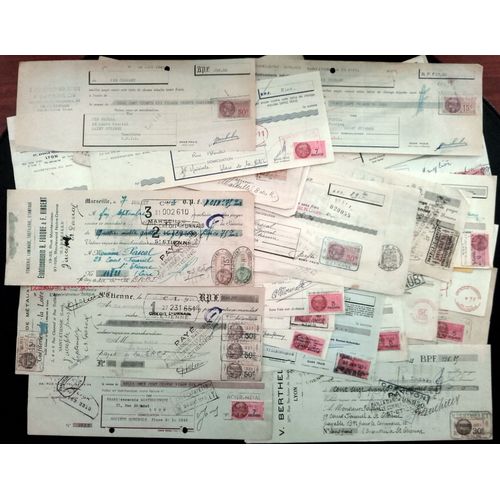 Lot De 40 Anciennes Lettres De Change Avec Cachets Et Timbres Fiscaux