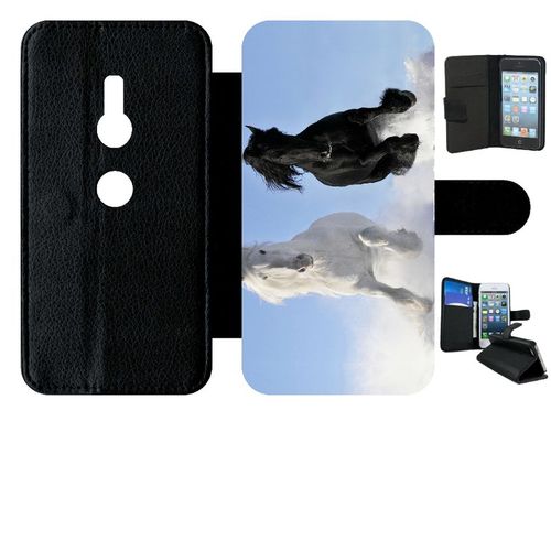 Etui À Rabat Xperia Xz2 - Chevaux Blanc Et Noir Dans La Neige - Simili-Cuir - Noir
