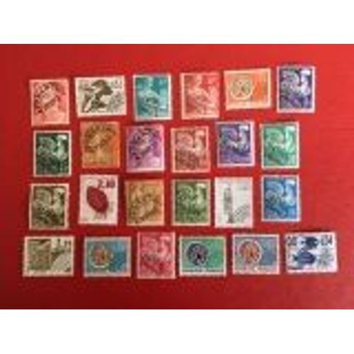 24 Timbres Préoblitérés Neufs * Lot 406