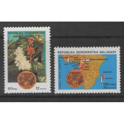 République Démocratique Malgache, Timbres-Poste Y & T N° 800 Et 801 O.A.M.Caf, 1987