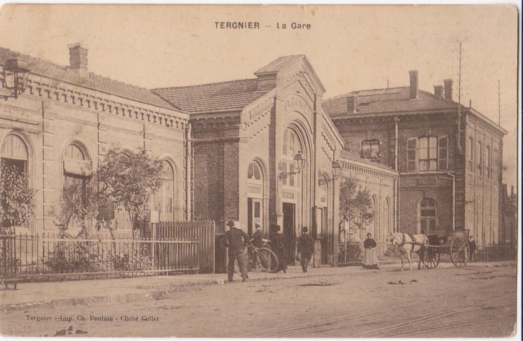 Cpa - Tergnier (Aisne/02700) - La Gare - (Timbrée, Oblitérée Et Circulée En 1906)