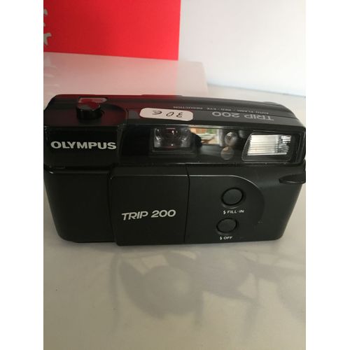 OLYMPUS TRIP 200