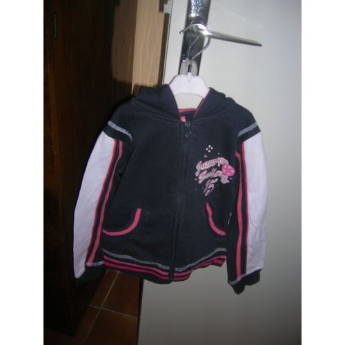 Veste Kiss Melody À Capuche 6 Ans.