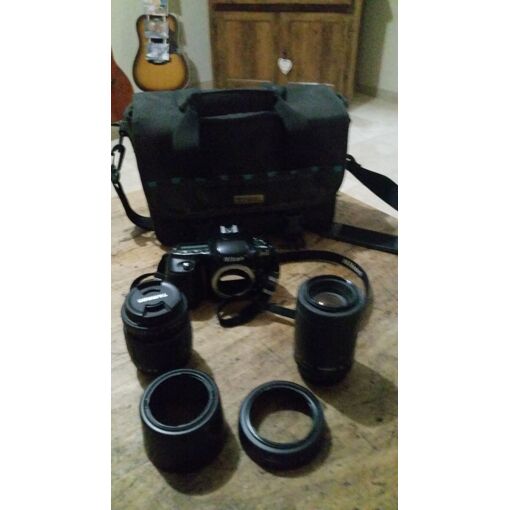 Appareil Photo Argentique Nikon F50 - Pour Pièces Ou Réparation, Argenté, 35 Mm