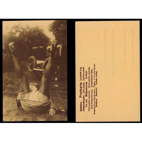 Carte Postale - Nu Artistique - Femme En Culotte Allongee Les Jambes En L'air Devant Une Automobile