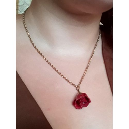 Collier Avec Pendentif Rose