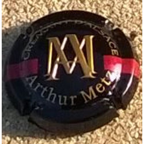 Capsule Crémant D'alsace Arthur Metz Noire Dorée Et Rouge Logo En Relief