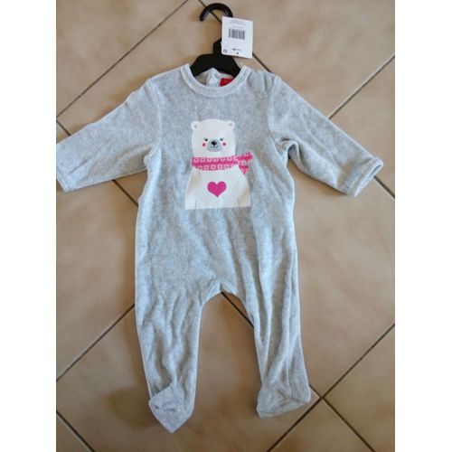 Grenouillère Taille 6 Mois Neuve