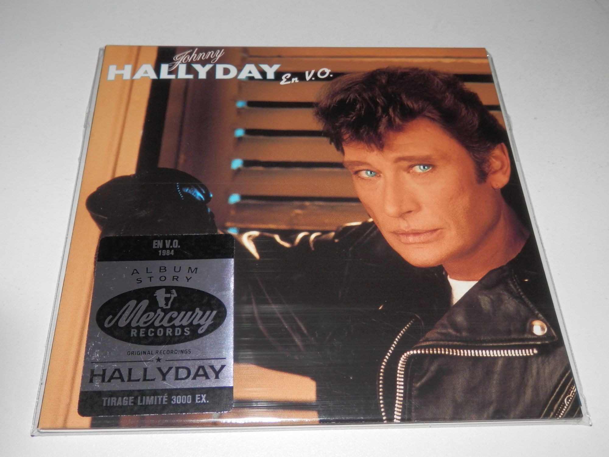 En V.O Johnny Hallyday - CD – Store Johnny Hallyday