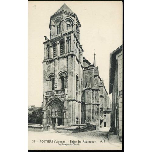 Carte Postale De Poitiers (Vienne) Eglise Sainte-Radegonde