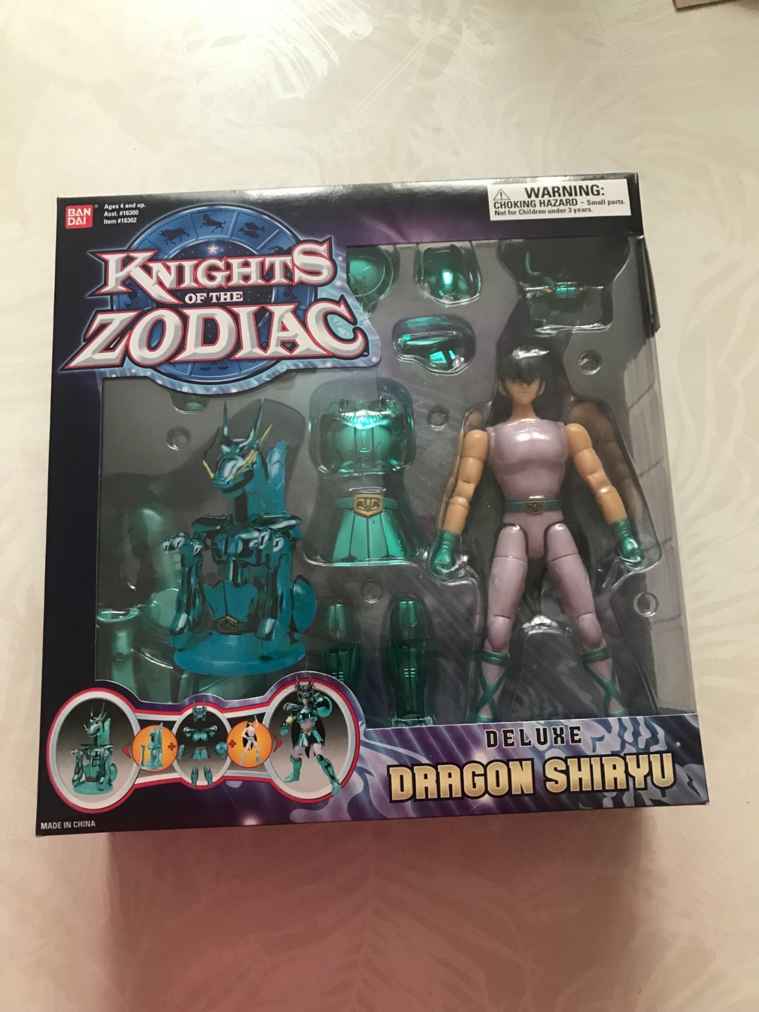 Les Chevaliers Du Zodiaque (Knights Of The Zodiac) Dragon Shiryu Deluxe