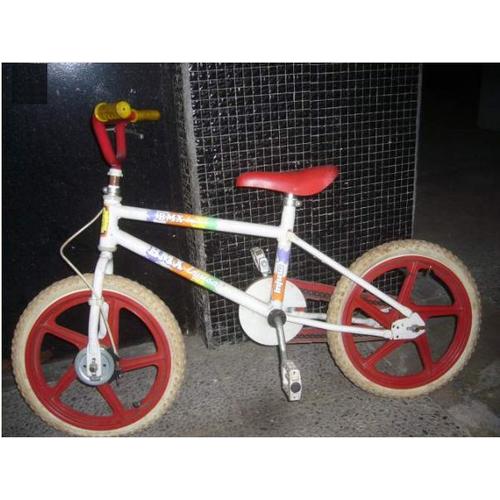 Bmx Velo 16 Pouces Jantes Plastique Rouge Cadre Blanc Retro Vintage Pour Sportif