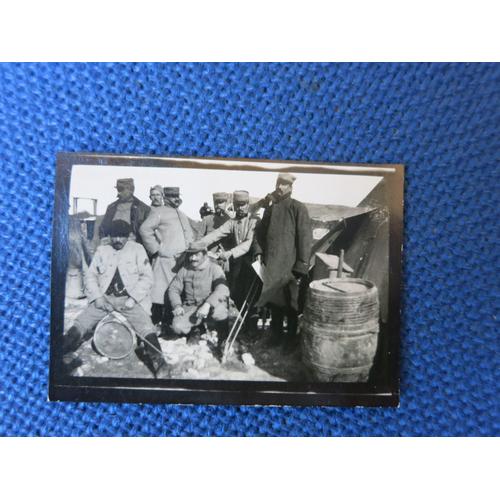 Photo De Soldats Français 1914/18 En Campement.