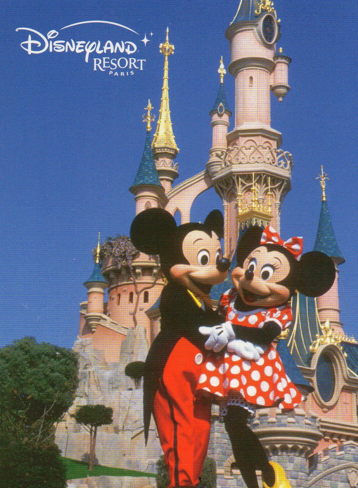 Carte Postale Couleur Disneyland Resort Paris Mickey Et Minnie Devant Le Chateau De La Belle Au Bois Dormant Au Parc Disneyland Carte Ecrite Et Voyagee Rakuten