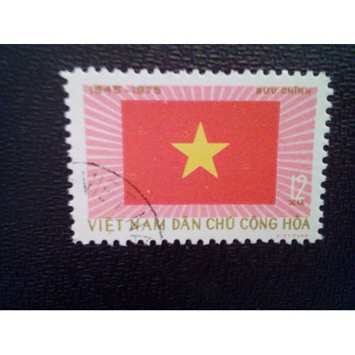 Timbre Vietnam - Nord Yt 865 Drapeau National 1975