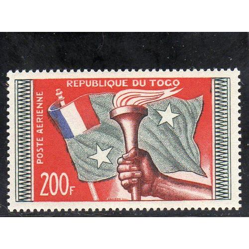 Timbre De Poste Aérienne Du Togo (Anniversaire De La République)